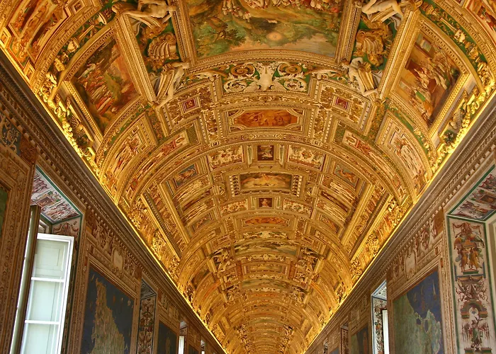 Le Piazze Di Roma