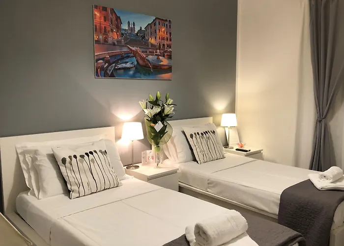 Le Piazze Di Roma
